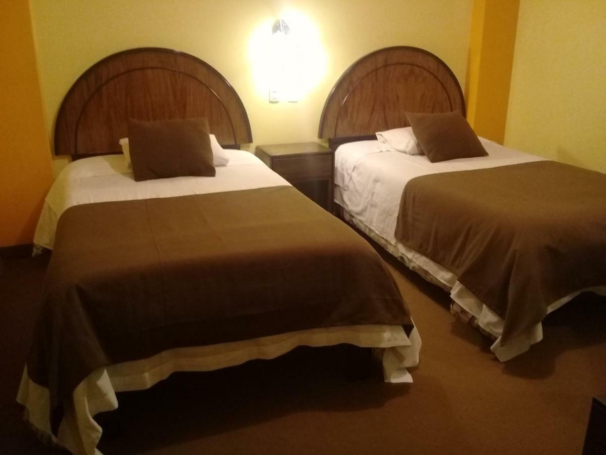 פונו Hostal Milagros Inn - Samary Inn מראה חיצוני תמונה