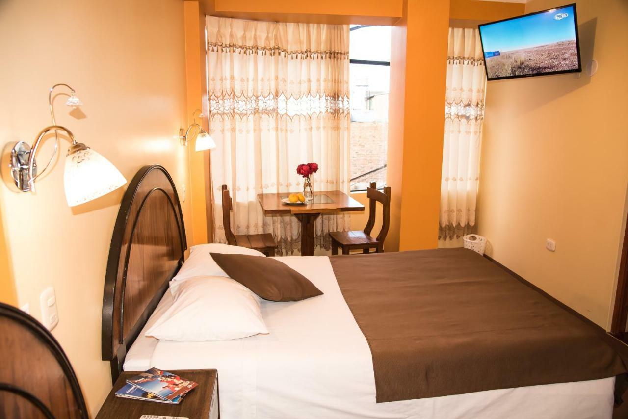 פונו Hostal Milagros Inn - Samary Inn מראה חיצוני תמונה